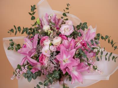 Elegant Lilies Bouquet